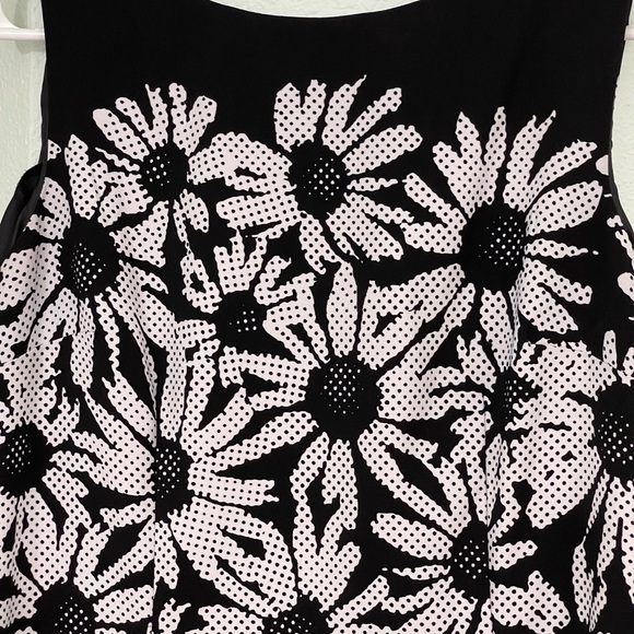 Black & White Shift Dress, 14 - Picture 2 of 4